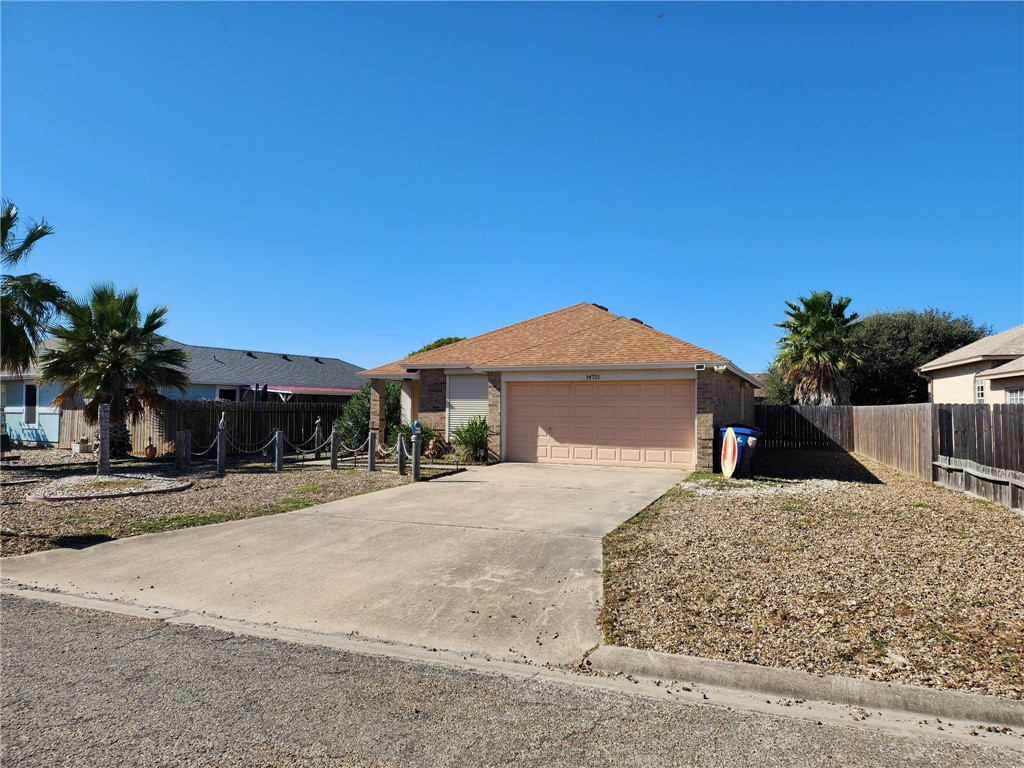 14721 Lighthouse Dr Property Photo 2