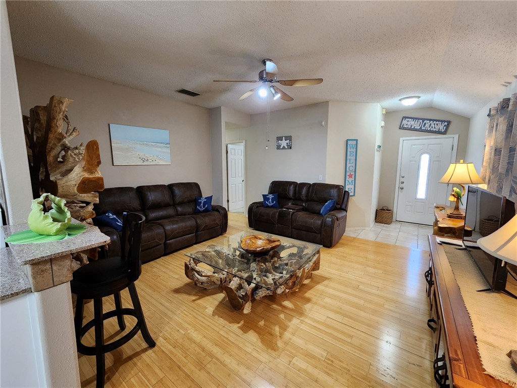 14721 Lighthouse Dr Property Photo 12