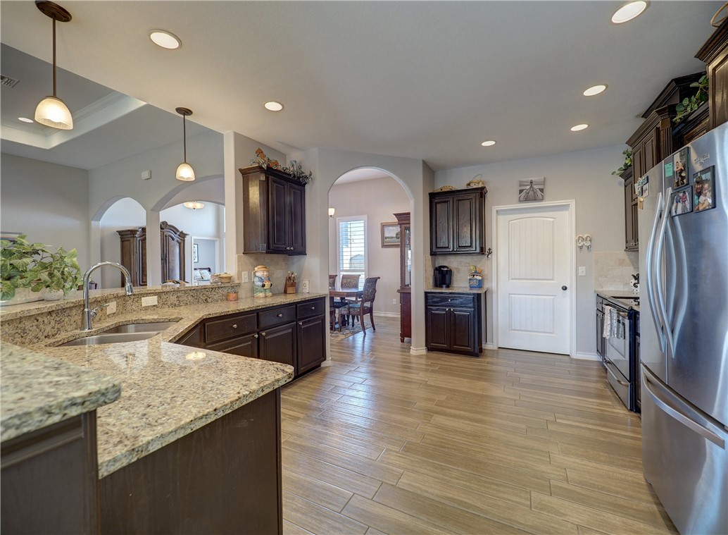 13938 Whitecap Blvd Property Photo 13