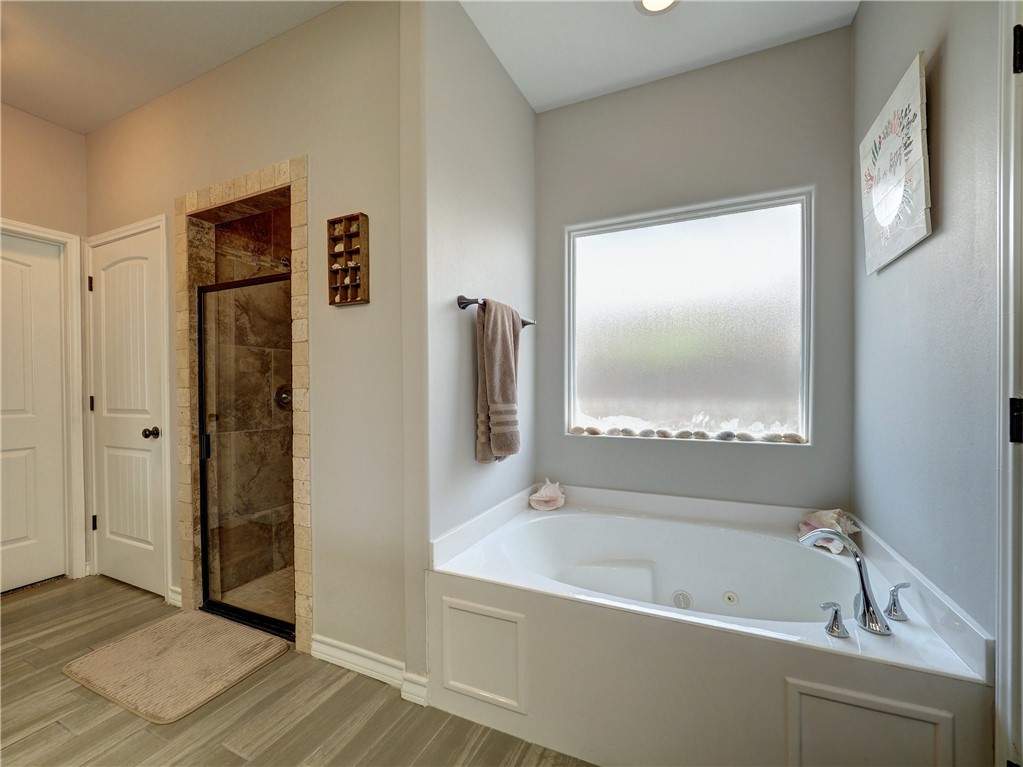 13938 Whitecap Blvd Property Photo 22