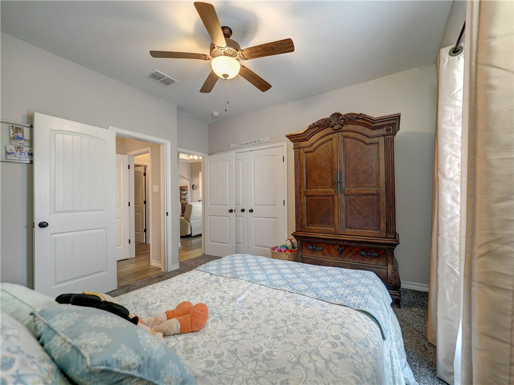 13938 Whitecap Blvd Property Photo 26