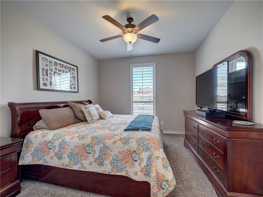 13938 Whitecap Blvd Property Photo 31