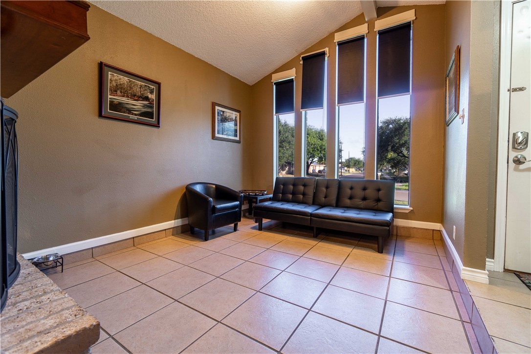 454 Cartagena Dr Property Photo 11