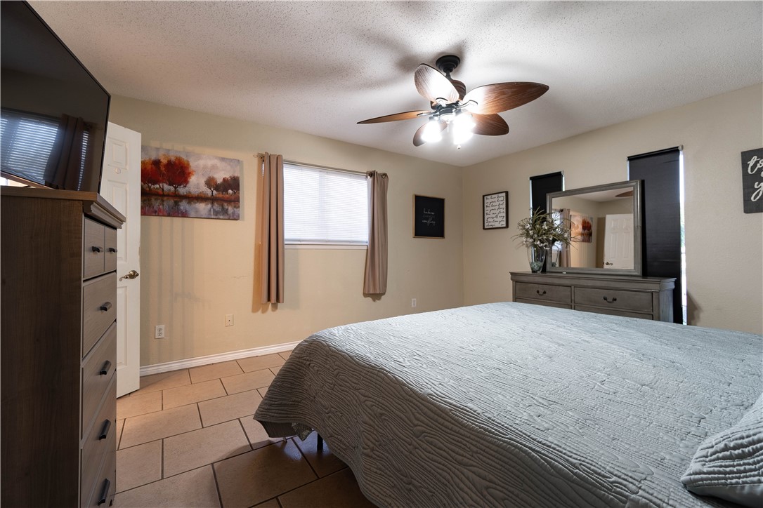 454 Cartagena Dr Property Photo 21