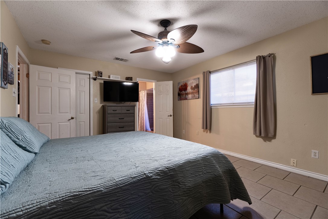 454 Cartagena Dr Property Photo 23