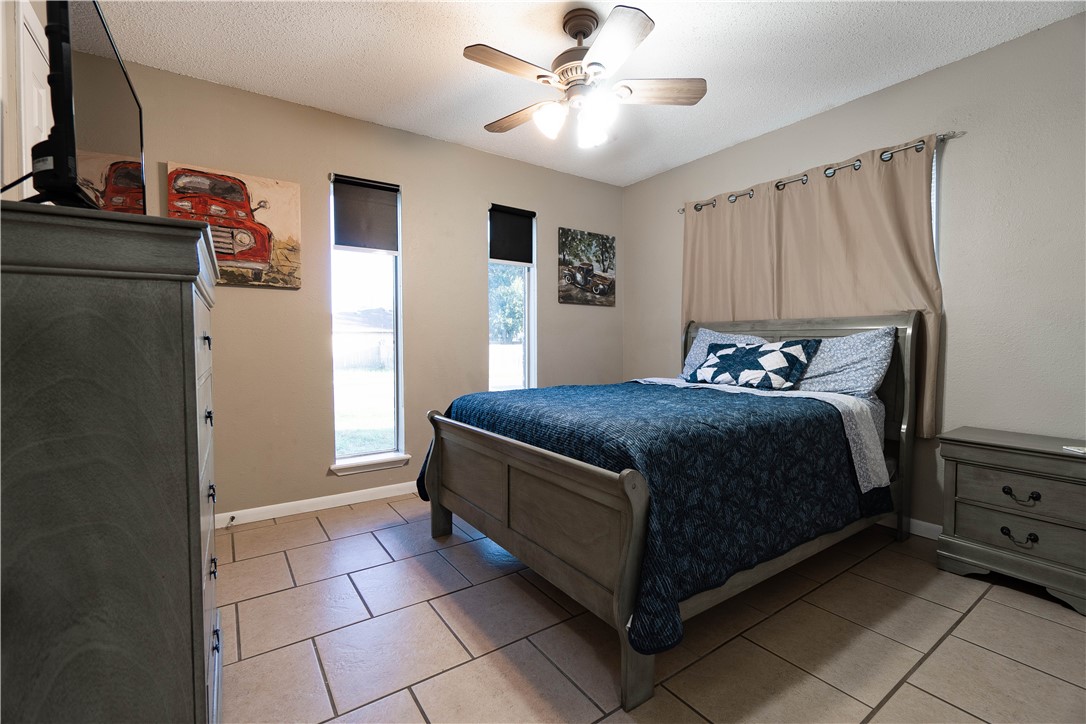 454 Cartagena Dr Property Photo 26