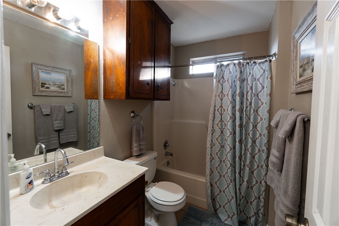 454 Cartagena Dr Property Photo 28