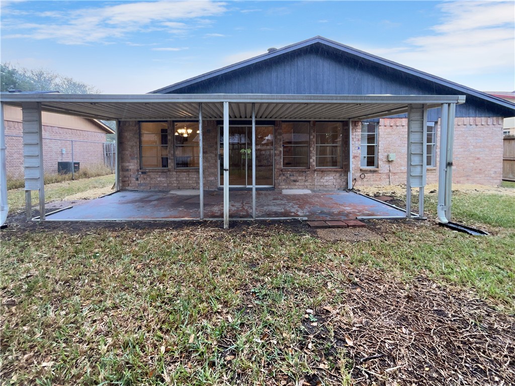 3105 Crest Veil Dr Property Photo 8