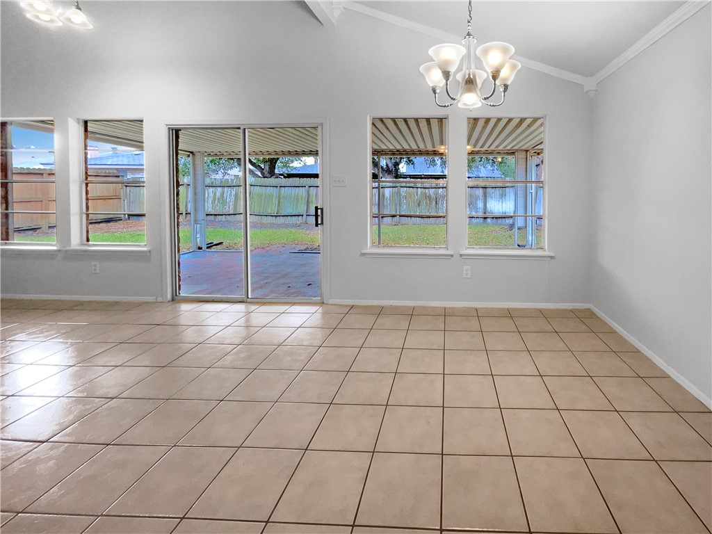 3105 Crest Veil Dr Property Photo 14