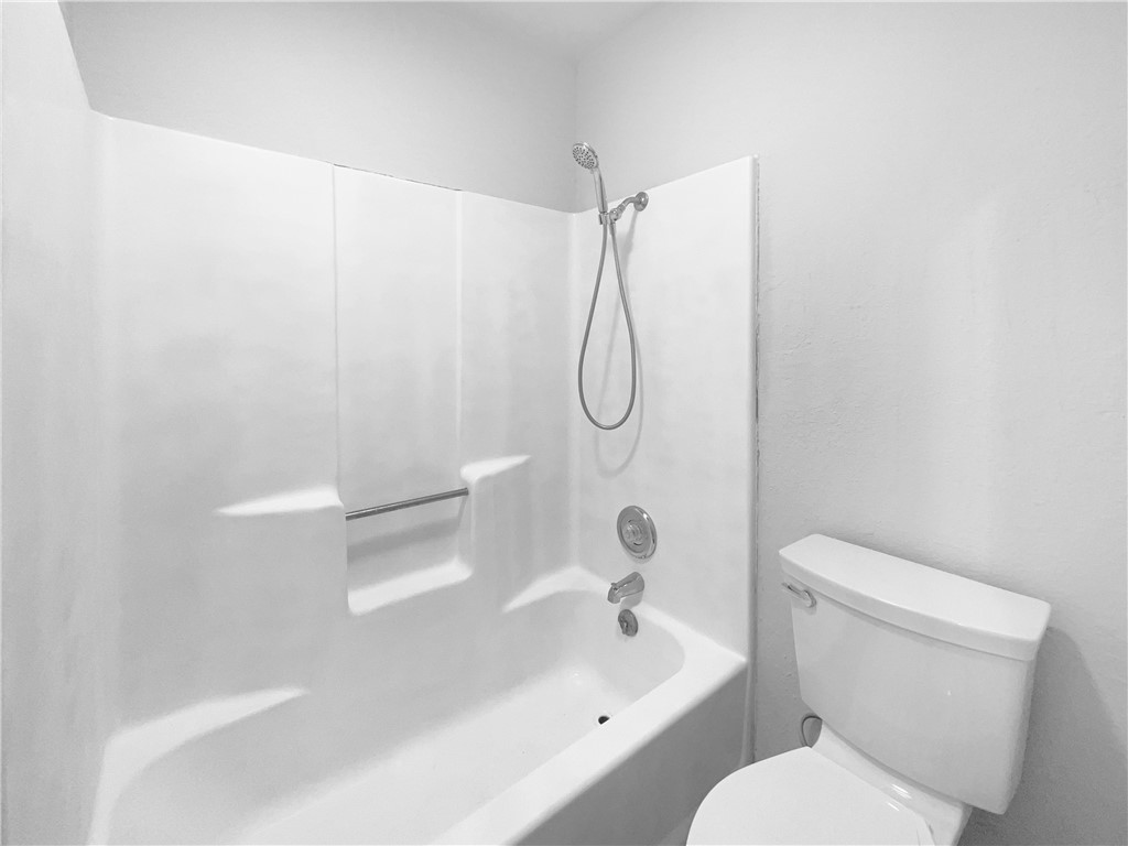 3105 Crest Veil Dr Property Photo 17