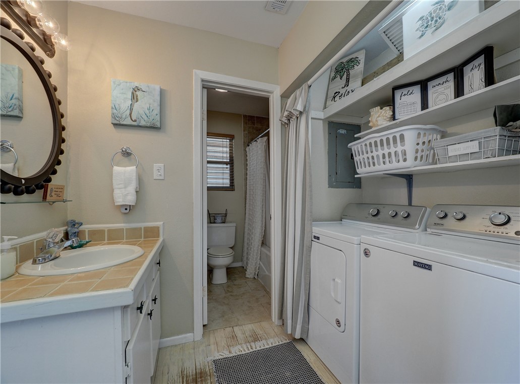 732 Sandcastle Dr 8 Property Photo 15