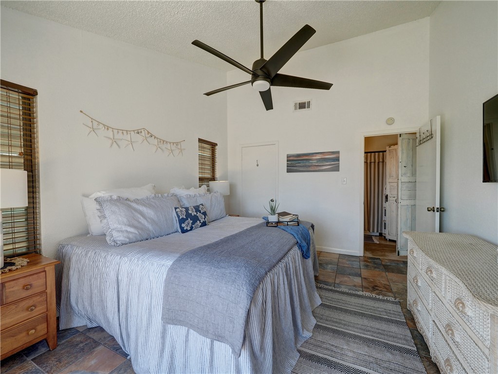732 Sandcastle Dr 8 Property Photo 25