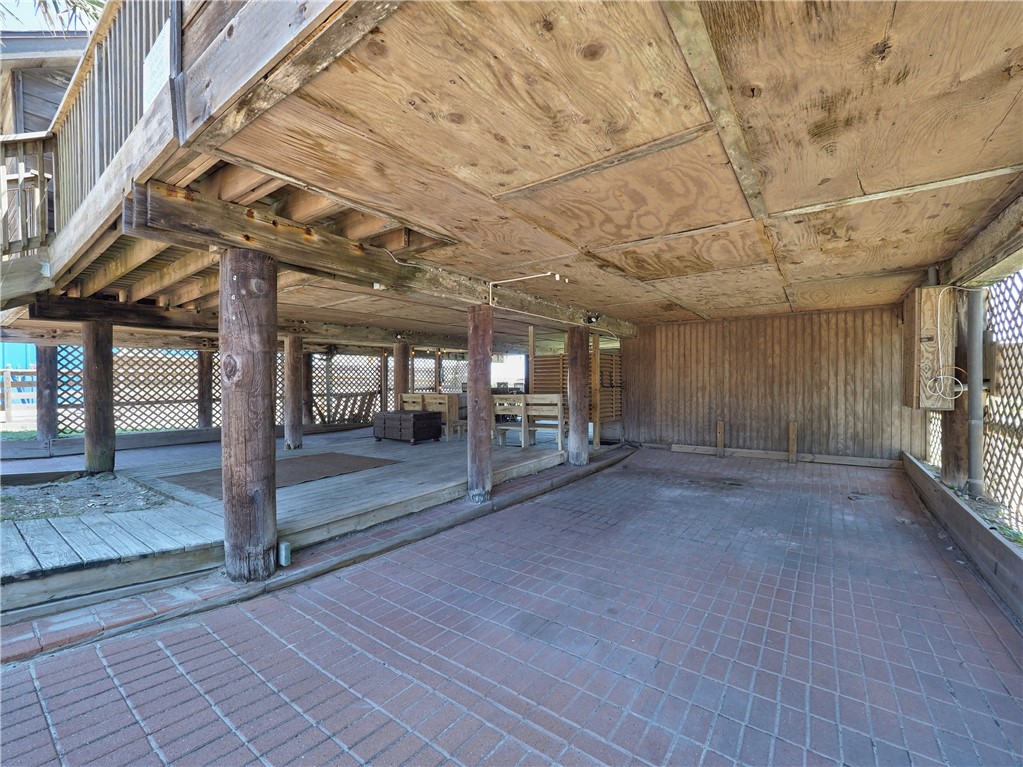 732 Sandcastle Dr 8 Property Photo 29