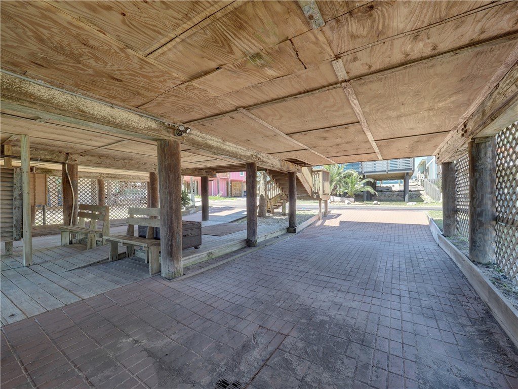 732 Sandcastle Dr 8 Property Photo 30