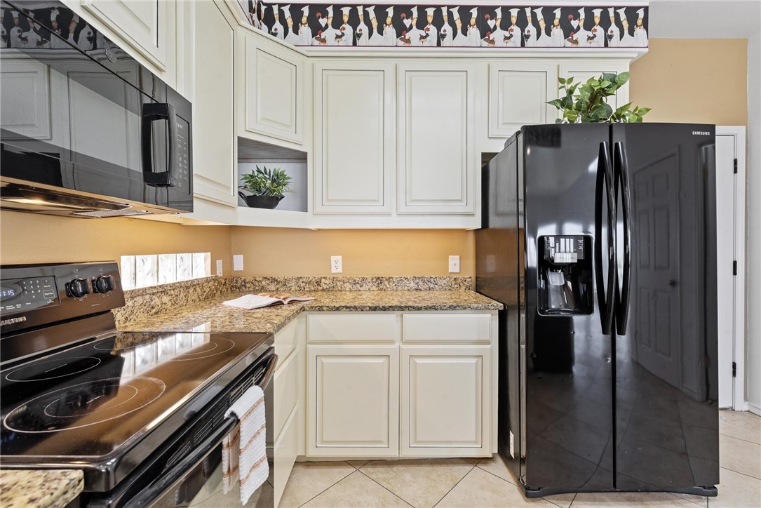 13704 Suntan Ave Property Photo 15