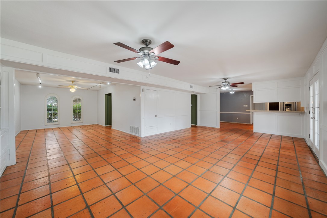 5049 Moultrie Dr Property Photo 6