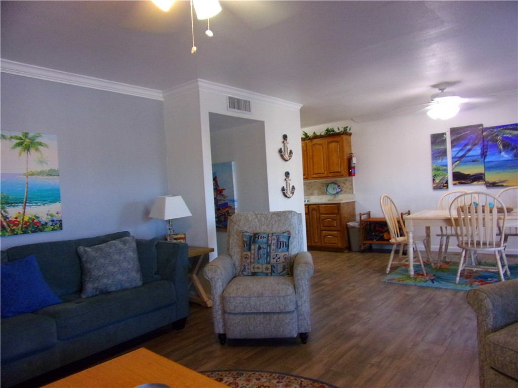 15005 Windward Dr 211 Property Photo 16