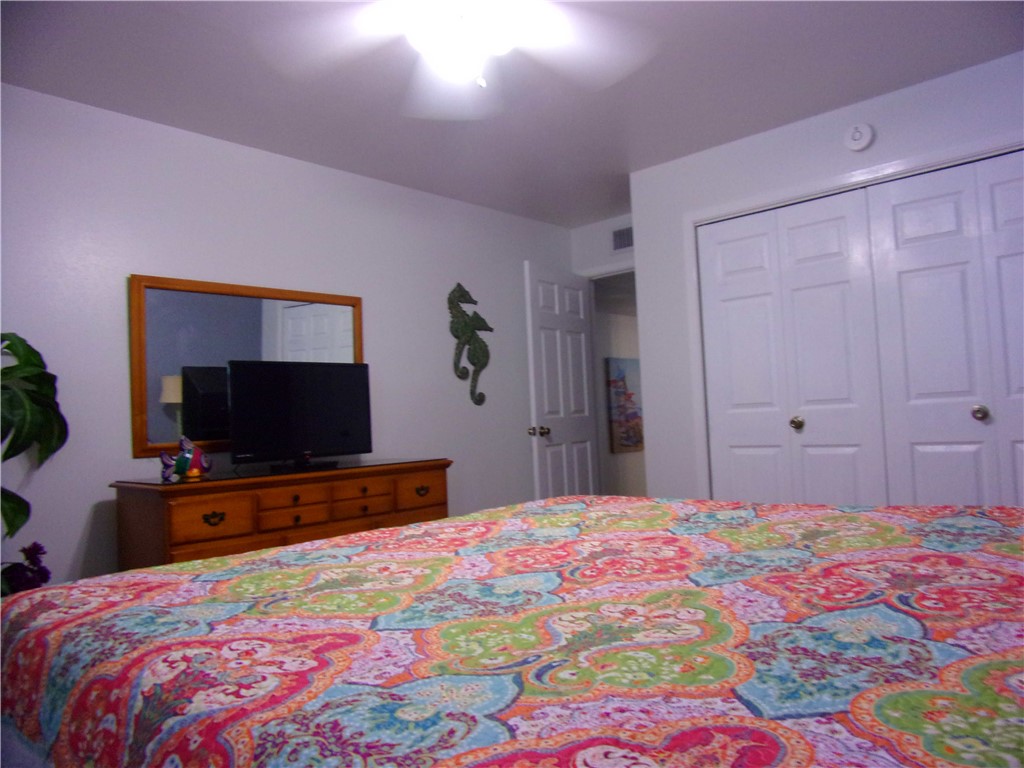 15005 Windward Dr 211 Property Photo 26