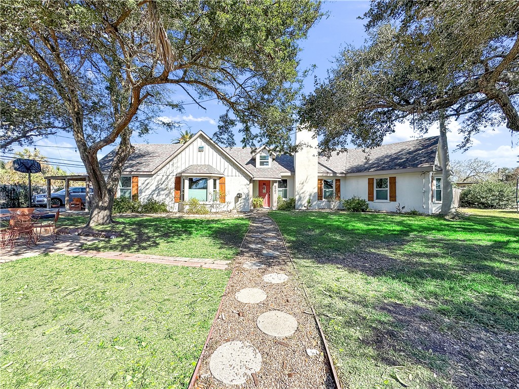 5902 Idylwood Dr Property Photo