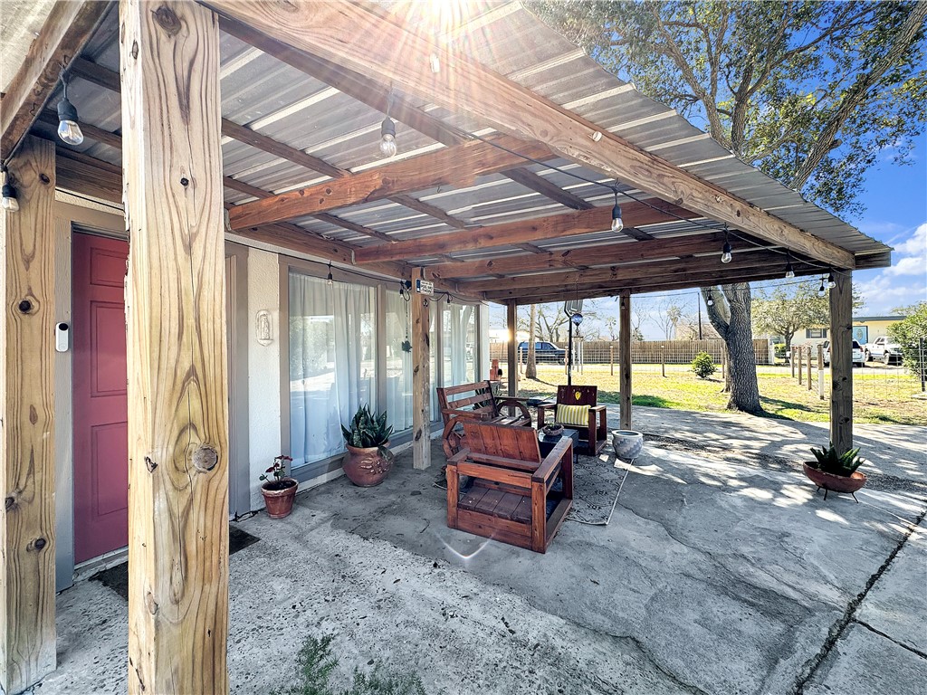 5902 Idylwood Dr Property Photo 6