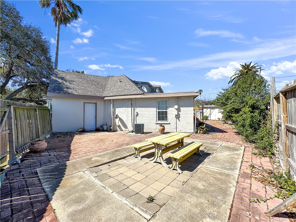 5902 Idylwood Dr Property Photo 36