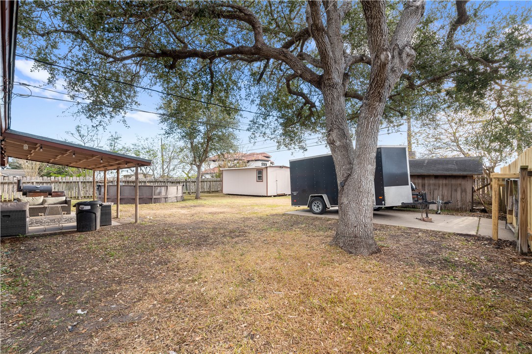 10749 Kingwood Dr Property Photo 13
