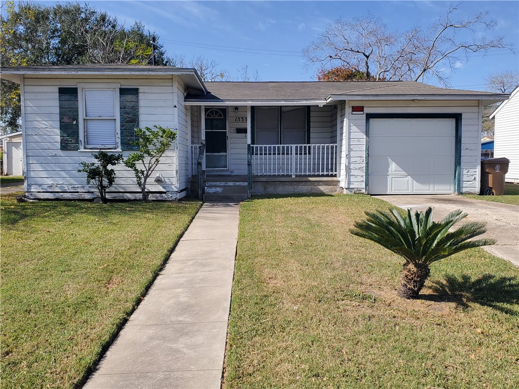 1535 Daytona Dr Property Photo 1
