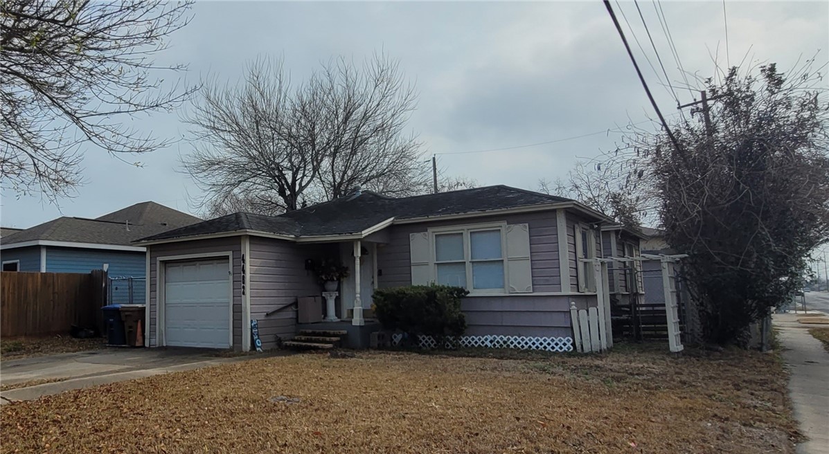 4462 Carlton St Property Photo