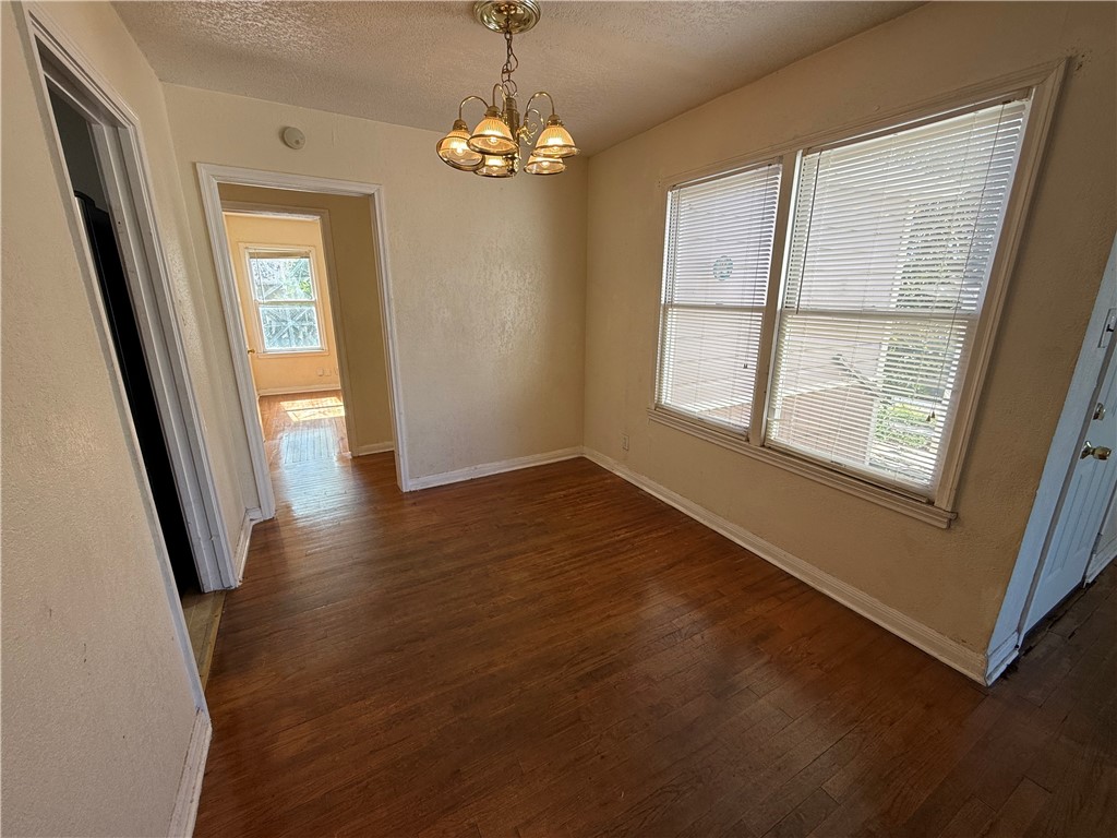 4462 Carlton St Property Photo 8