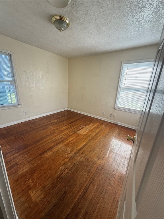 4462 Carlton St Property Photo 12