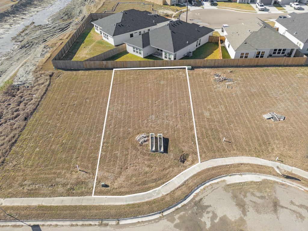 6729 La Salle Dr Property Photo