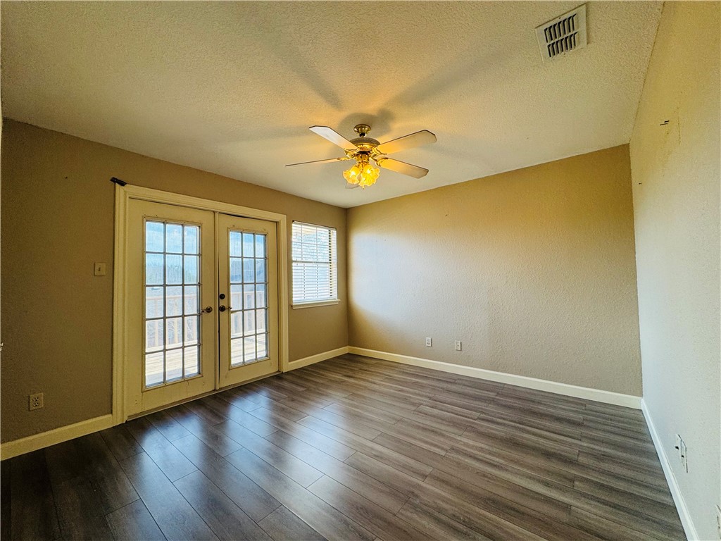 6242 Strasbourg Dr Property Photo 21
