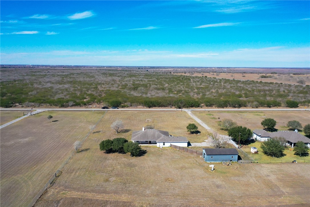 5418 County Road 101 Property Photo 28