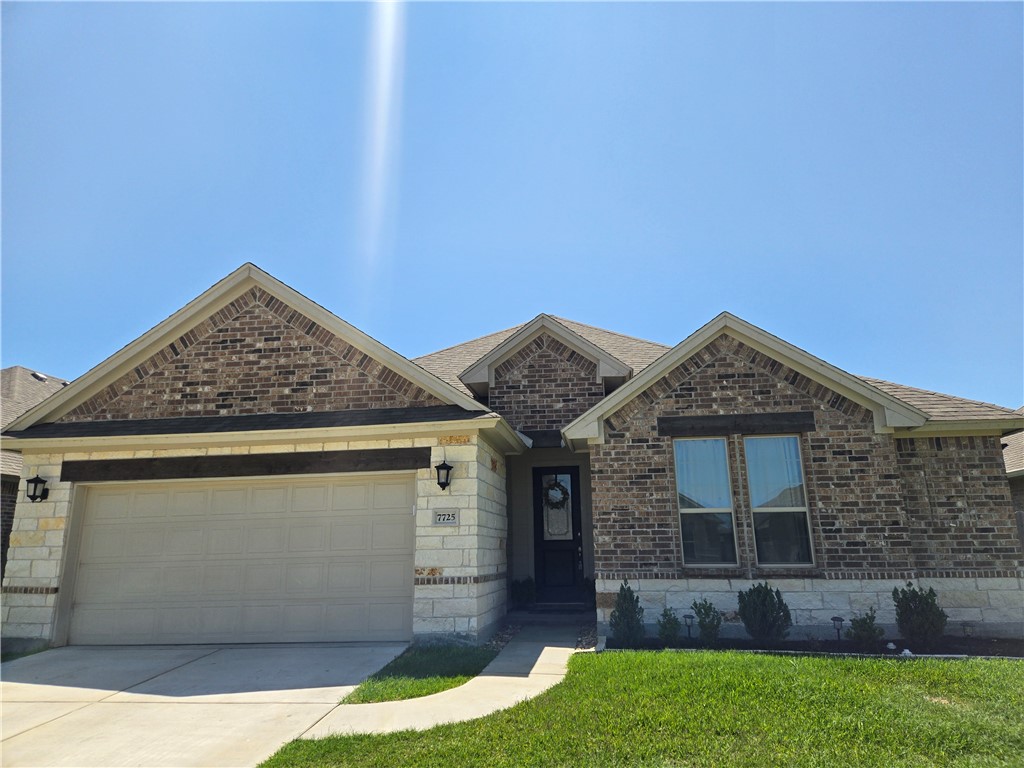 7725 Hulk Dr Property Photo 3