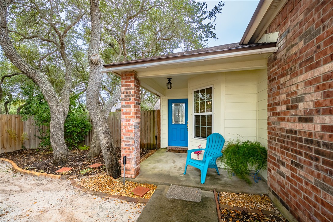178 Whistlers Cove Dr Property Photo 9