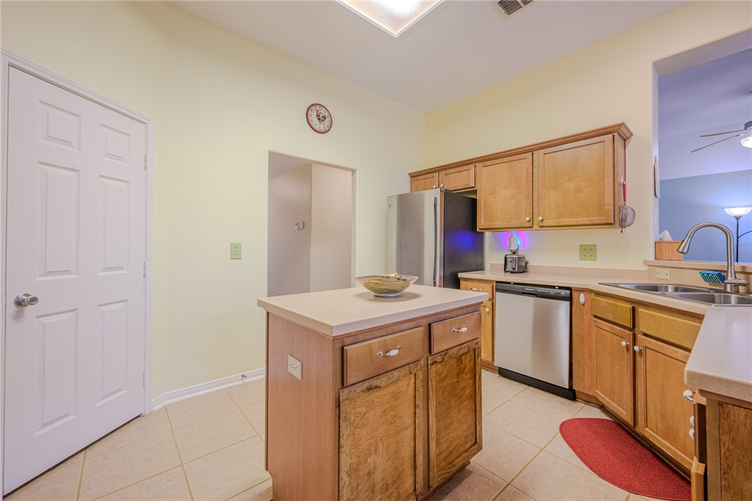 178 Whistlers Cove Dr Property Photo 24