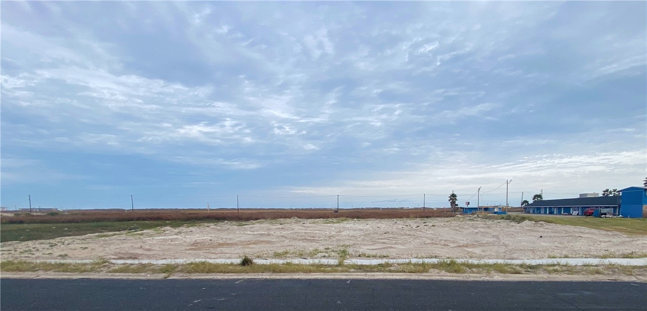 15678 Palmira Ave Property Photo 1