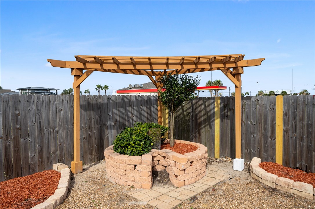 14010 Ambrosia St Property Photo 31