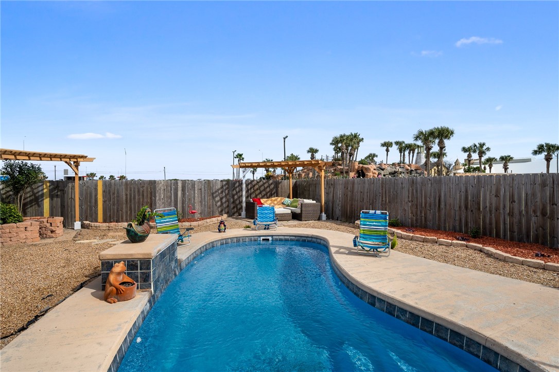 14010 Ambrosia St Property Photo 33