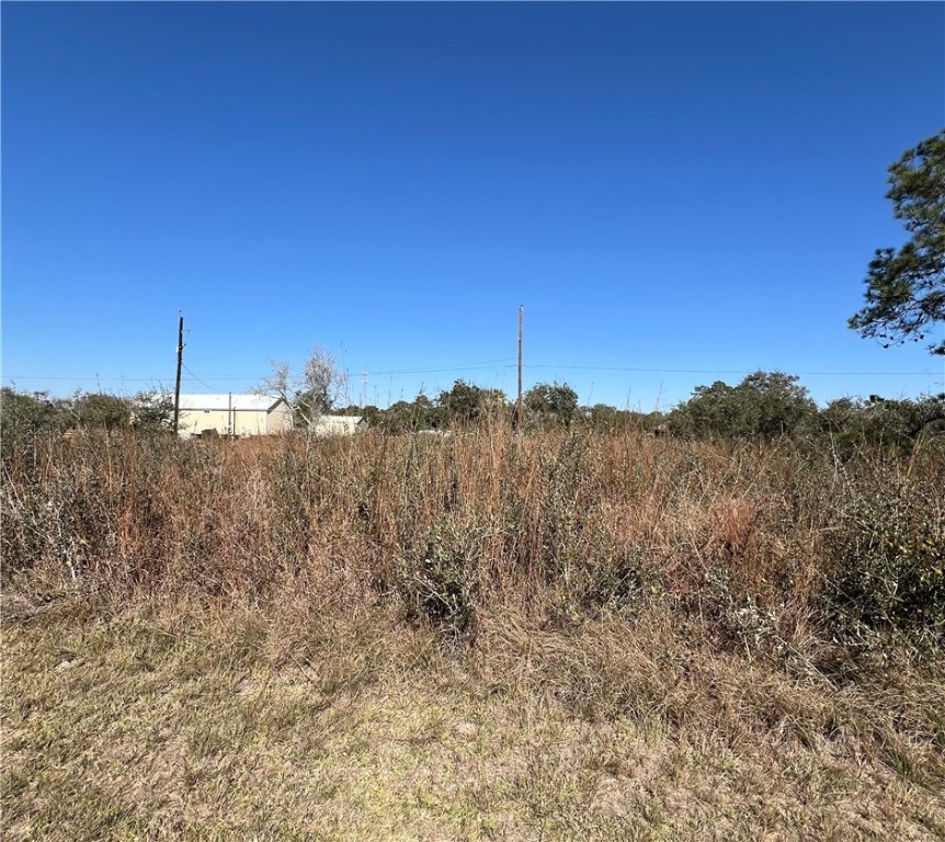 293 Woods Dr Property Photo 2