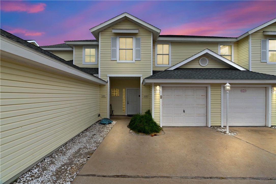 15102 Leeward Dr 602 Property Photo 1