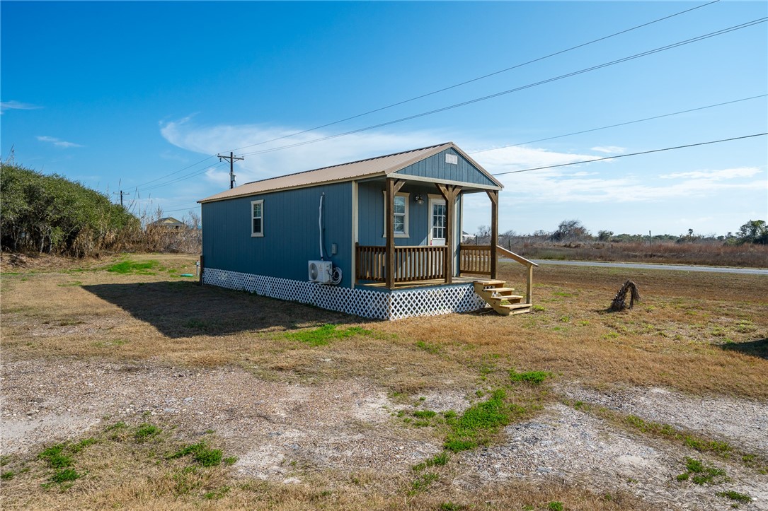 2032 Dallas St Property Photo 3