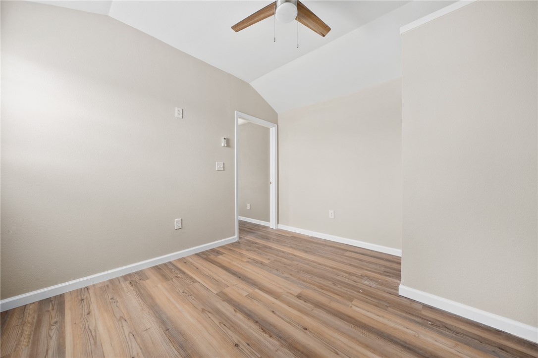 2032 Dallas St Property Photo 11