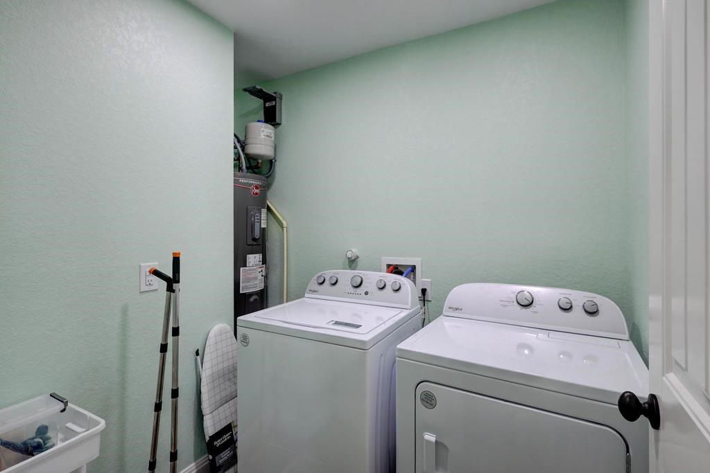 370 W Misty Oak W Property Photo 11
