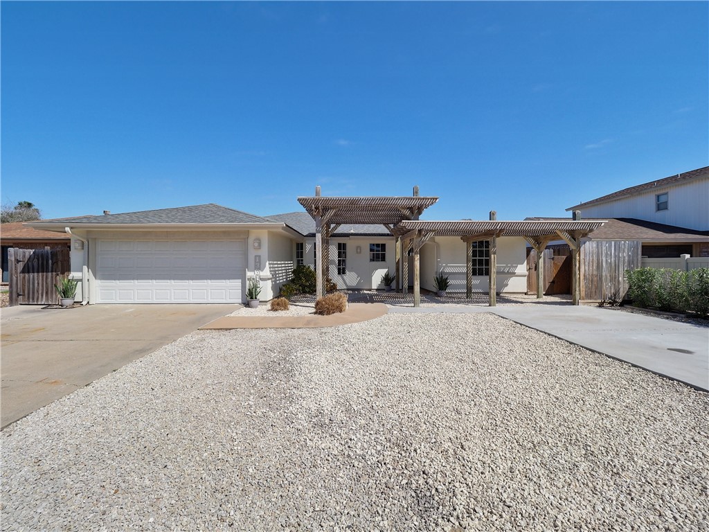 13818 Halyard Dr. Property Photo 1