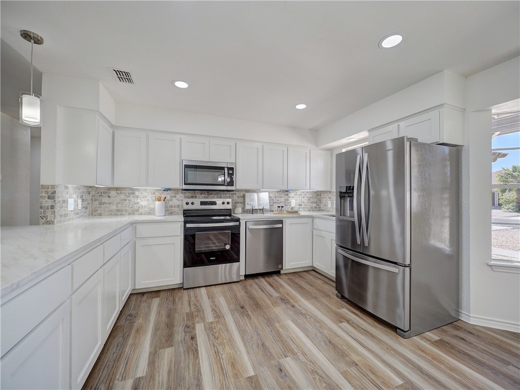 13818 Halyard Dr. Property Photo 11
