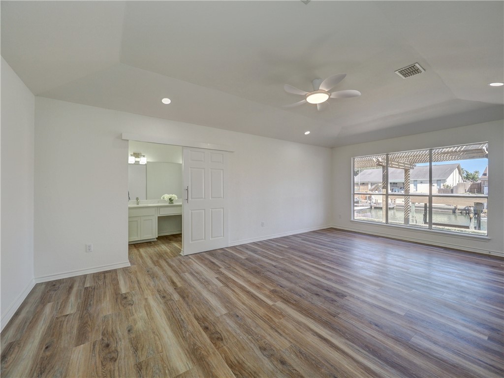 13818 Halyard Dr. Property Photo 20