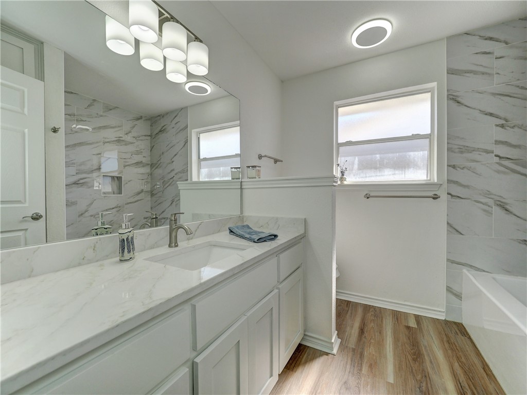 13818 Halyard Dr. Property Photo 22