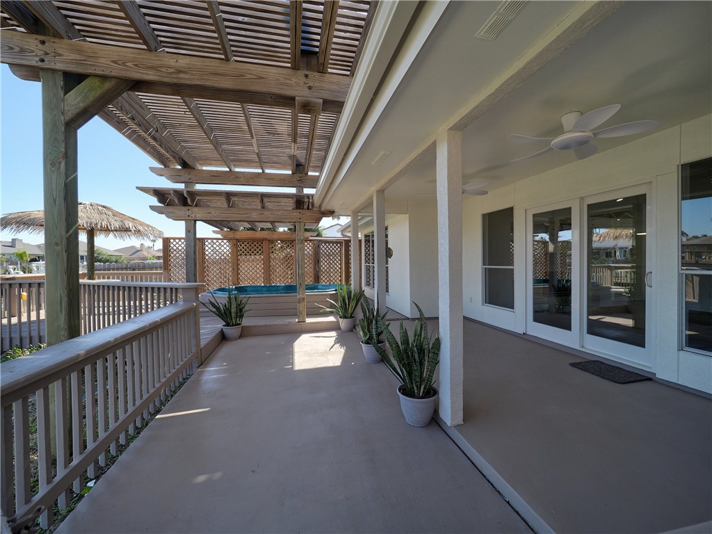 13818 Halyard Dr. Property Photo 25