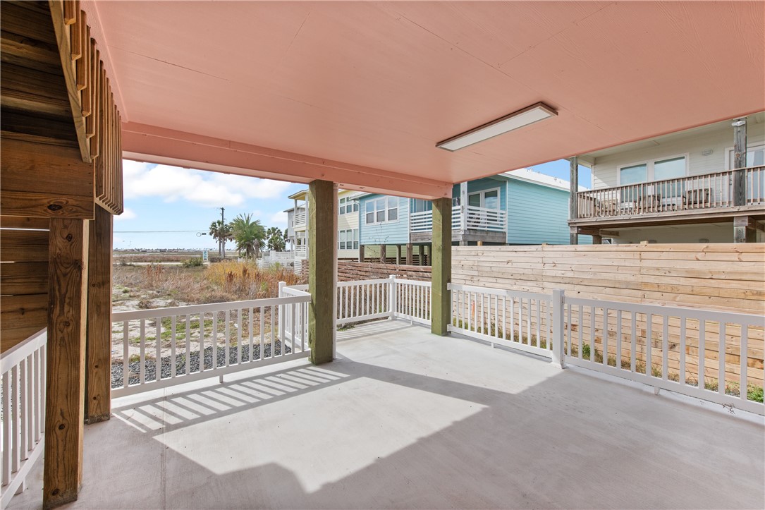 150 Flounder Property Photo 3